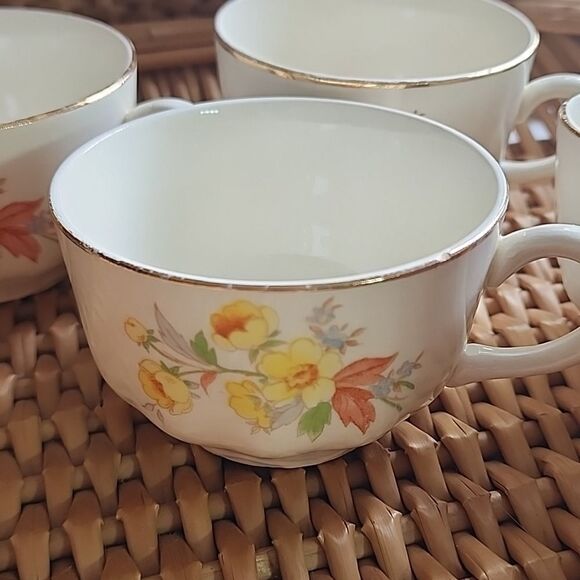 Vintage Lot Of 6 Homer Laughlin 'Susan' Pattern Yellow Floral - Picture 8 of 17